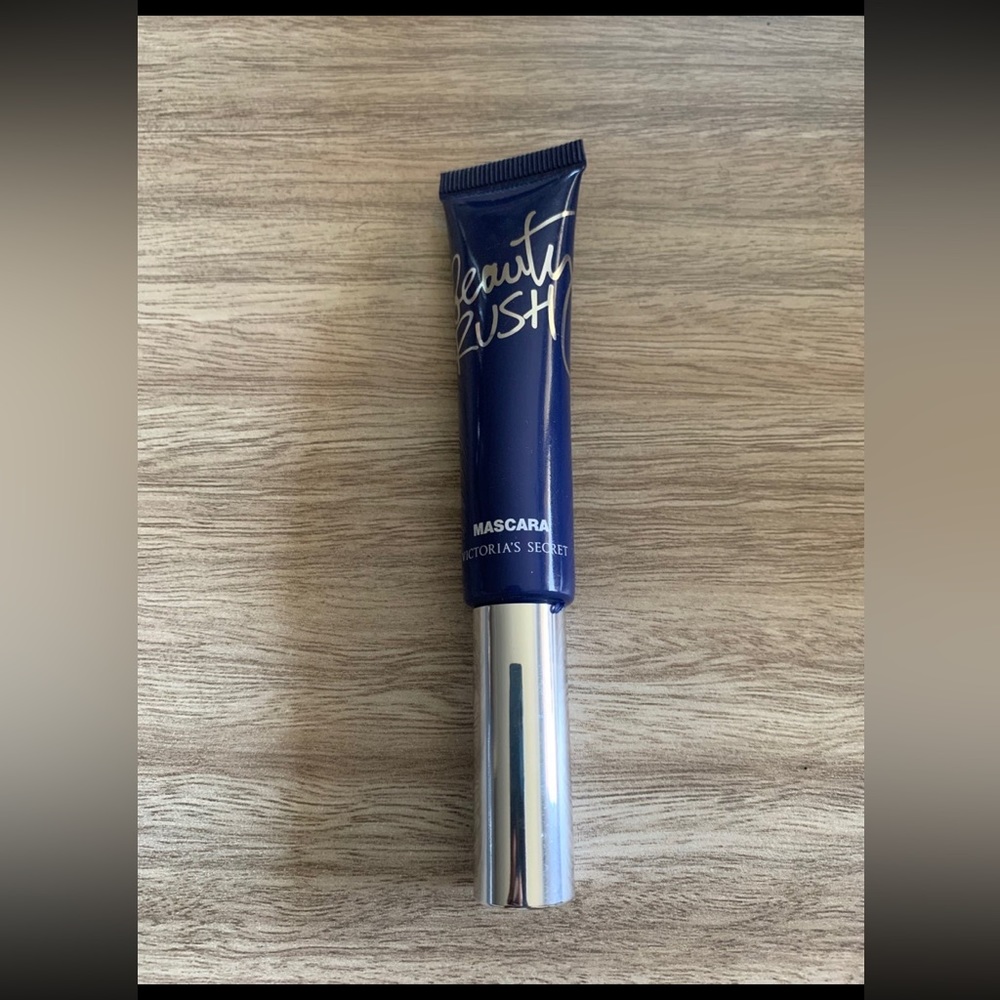 NWT Victorias Secret Beauty Rush Indiglow Mascara Net Weight .42 OZ